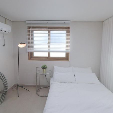 ソウル特別市Lovely House Hongdaeアパートメント エクステリア 写真
