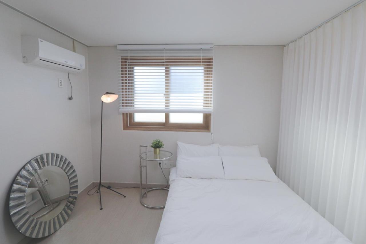 ソウル特別市Lovely House Hongdaeアパートメント エクステリア 写真