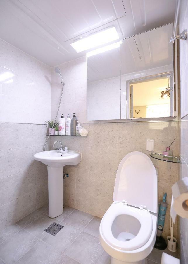 ソウル特別市Lovely House Hongdaeアパートメント エクステリア 写真
