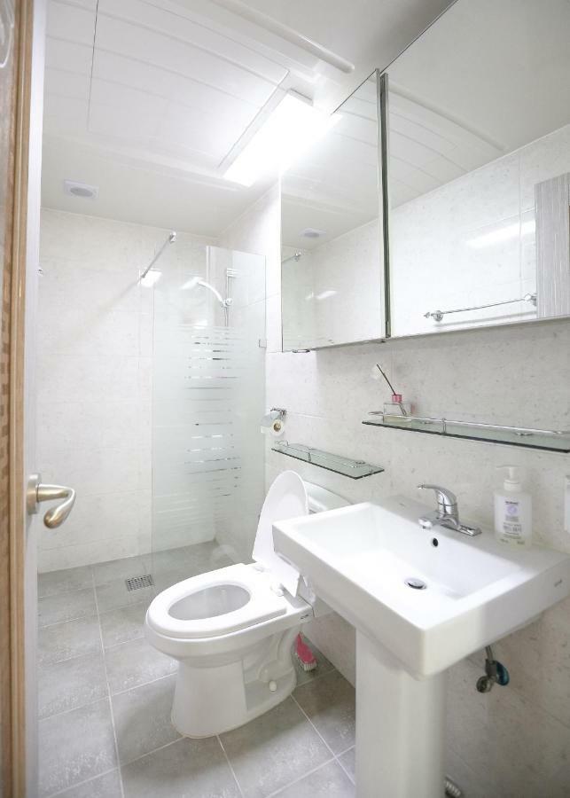 ソウル特別市Lovely House Hongdaeアパートメント エクステリア 写真